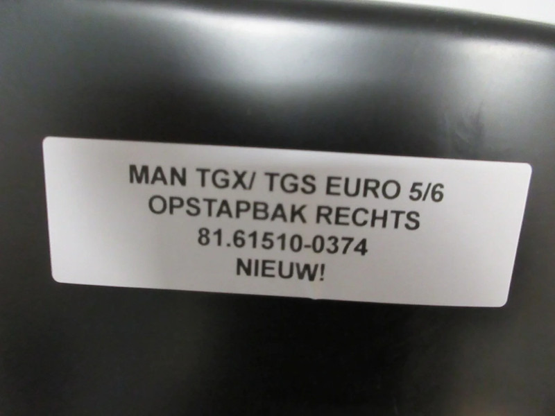 MAN 81.61510-0374 OPSTAPBAK MAN TGX TGS EURO 6 - Cabina e interior para Camión: foto 2 MAN 81.61510-0374 OPSTAPBAK MAN TGX TGS EURO 6 - Cabina e interior para Camión: foto 2