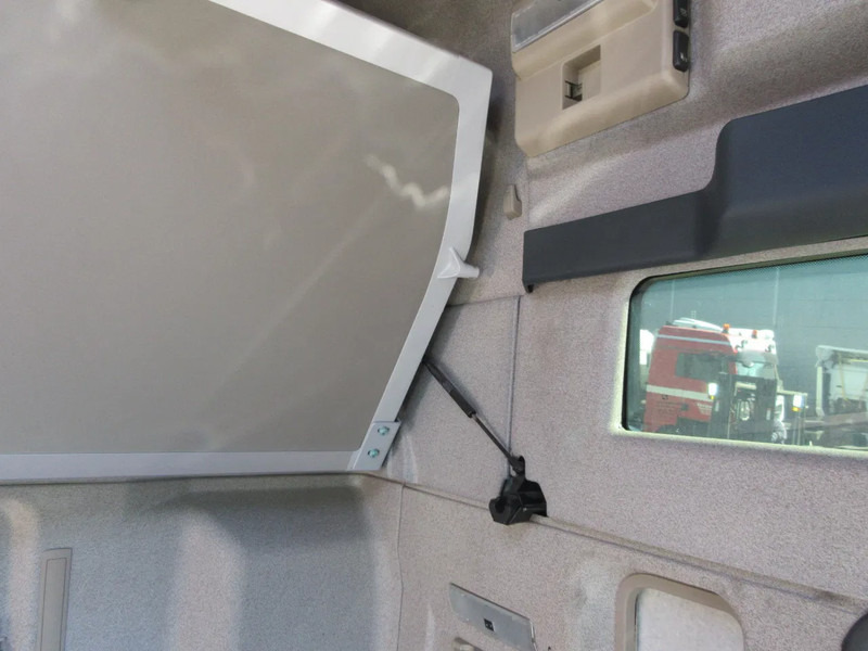 Cabina e interior para Camión MAN CABINE 18.420 TGX VOOR ONDERDELEN DONOR EURO 6 MODEL 2021: foto 13 Cabina e interior para Camión MAN CABINE 18.420 TGX VOOR ONDERDELEN DONOR EURO 6 MODEL 2021: foto 13