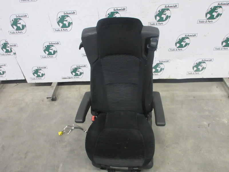 Mercedes-Benz A 960 910 75 01 STOEL MERCEDES BENZ 1845 LINKS EURO 6 - Asiento para Camión: foto 4 Mercedes-Benz A 960 910 75 01 STOEL MERCEDES BENZ 1845 LINKS EURO 6 - Asiento para Camión: foto 4