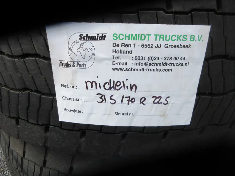 Michelin 315/70R22.5 // 2 X ACHTER BAND MET STAAL WIEL - Neumático para Camión: foto 5 Michelin 315/70R22.5 // 2 X ACHTER BAND MET STAAL WIEL - Neumático para Camión: foto 5