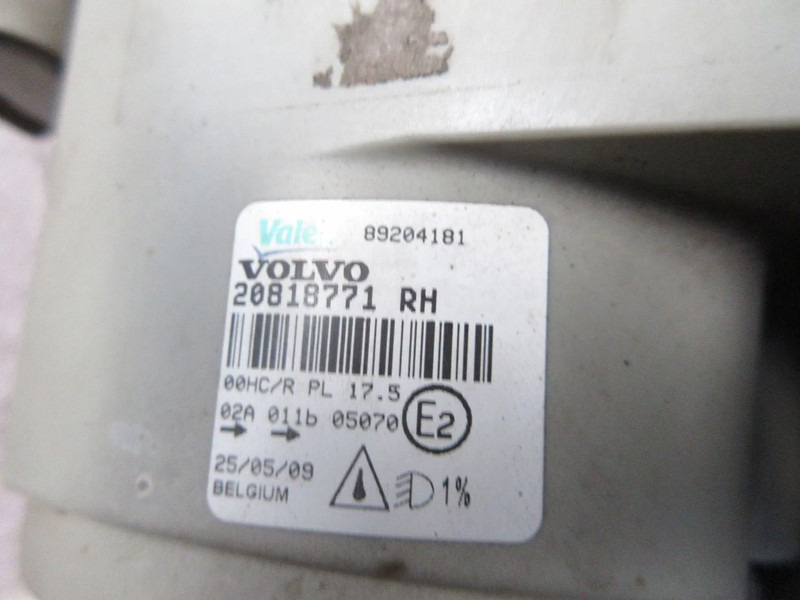 Volvo 20818771 KOPLAMP VOLVO FL EURO 5 RECHTS - Faro delantero para Camión: foto 4 Volvo 20818771 KOPLAMP VOLVO FL EURO 5 RECHTS - Faro delantero para Camión: foto 4
