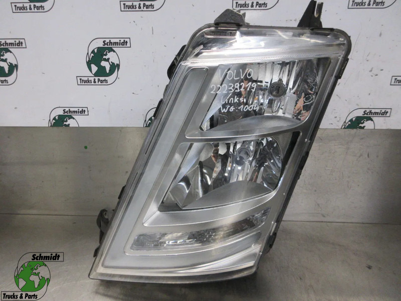 Volvo 22239219 KOPLAMP VOLVO FM 370 EURO 6 MODEL 2018 - Faro delantero para Camión: foto 1 Volvo 22239219 KOPLAMP VOLVO FM 370 EURO 6 MODEL 2018 - Faro delantero para Camión: foto 1