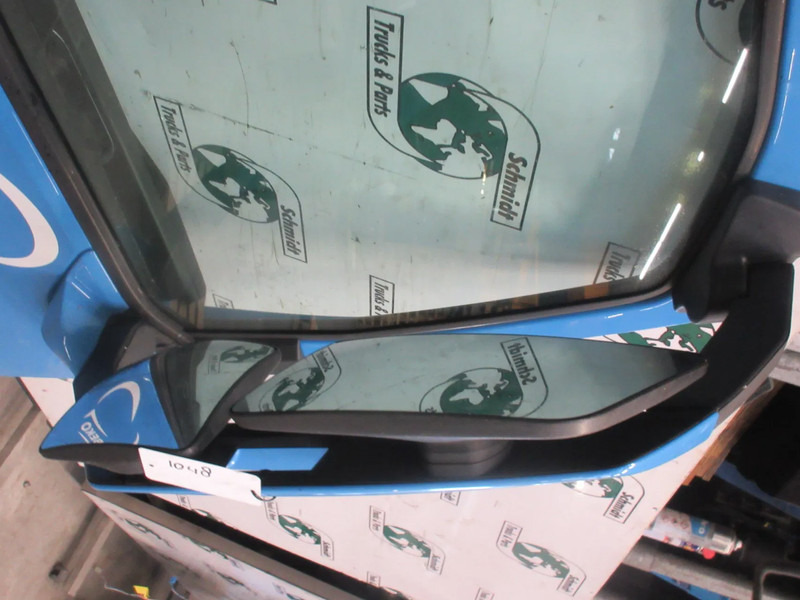 Volvo 84235902 DEUR RECHTS VOLVO FM 330 MODEL 2023 NIEUWE TYPE - Puerta y piezas para Camión: foto 3 Volvo 84235902 DEUR RECHTS VOLVO FM 330 MODEL 2023 NIEUWE TYPE - Puerta y piezas para Camión: foto 3