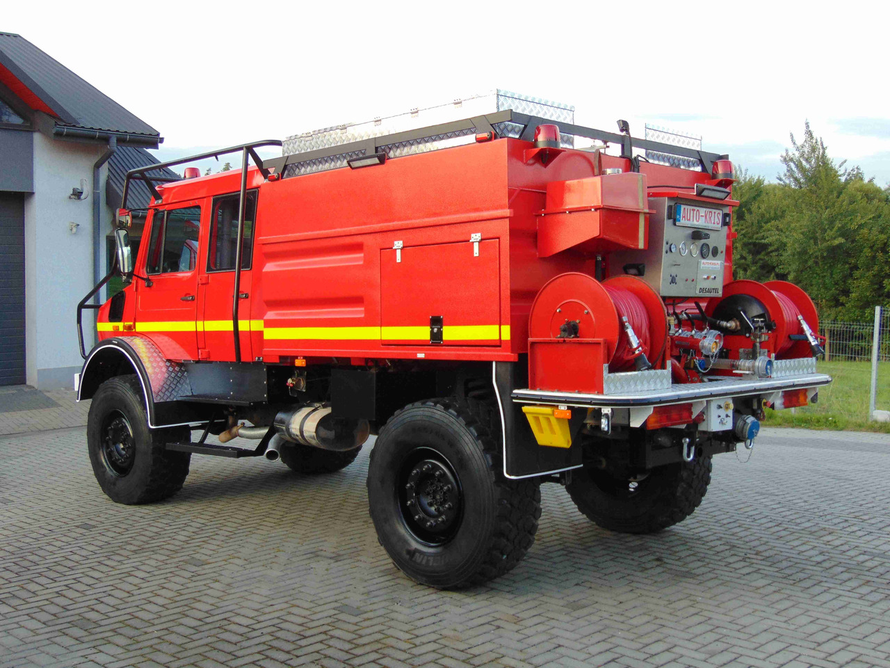 MERCEDES-BENZ Unimog U5000 4x4 DESAUTEL - 5000 WATER !!! - Camión de bomberos: foto 3 MERCEDES-BENZ Unimog U5000 4x4 DESAUTEL - 5000 WATER !!! - Camión de bomberos: foto 3