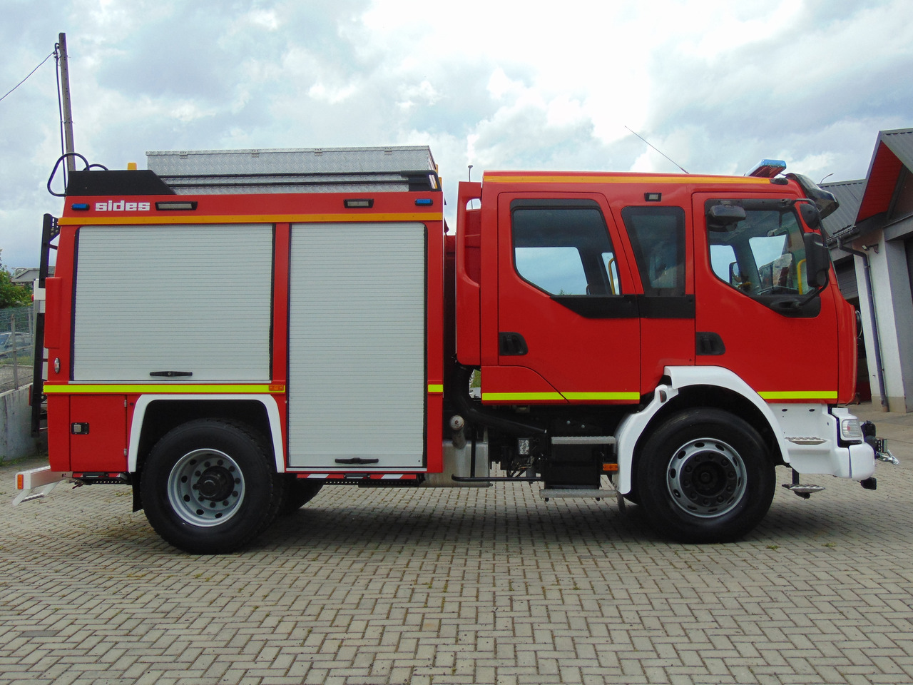 Camión de bomberos RENAULT Midlum 270dCi SIDES: foto 7 Camión de bomberos RENAULT Midlum 270dCi SIDES: foto 7