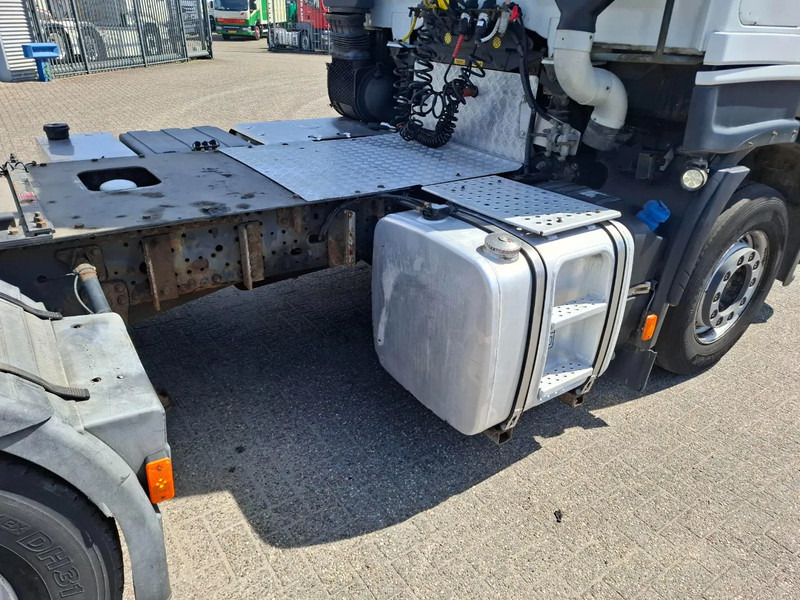 Cabeza tractora Iveco Stralis 440 / HYDRAULICS / BOOGIE / FRIDGE / 2XBED / 620664 KM / AIRCO / AUTOMATIC / EURO-6 / 2015: foto 10