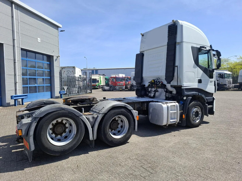 Iveco Stralis 440 / HYDRAULICS / BOOGIE / FRIDGE / 2XBED / 620664 KM / AIRCO / AUTOMATIC / EURO-6 / 2015 - Cabeza tractora: foto 5 Iveco Stralis 440 / HYDRAULICS / BOOGIE / FRIDGE / 2XBED / 620664 KM / AIRCO / AUTOMATIC / EURO-6 / 2015 - Cabeza tractora: foto 5