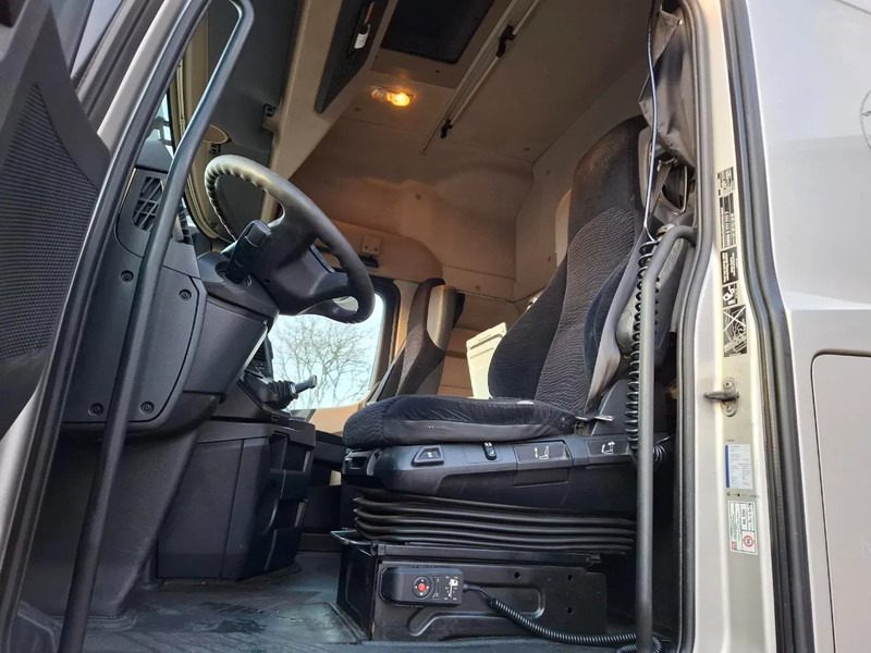 Cabeza tractora Mercedes-Benz Actros 1842 / NL TRUCK / MEGA / TUV:12-02-2026 / GIGASPACE / ONLY:526303 KM / SMART TACHO / AUTOMATIC / EURO-6 / 2012: foto 11 Cabeza tractora Mercedes-Benz Actros 1842 / NL TRUCK / MEGA / TUV:12-02-2026 / GIGASPACE / ONLY:526303 KM / SMART TACHO / AUTOMATIC / EURO-6 / 2012: foto 11