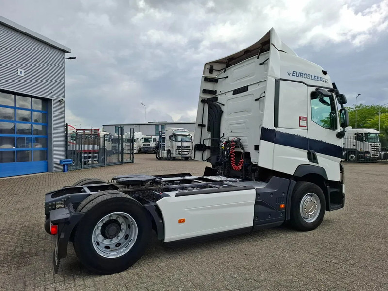 Renault T460 Comfort / CLEAN NL TRUCK / TUV:12-02-2026 / DOUBLE TANK / ACC / LWDS / FRIDGE / 2XBED / AUTOMATIC / EURO-6 / 2019 - Cabeza tractora: foto 5 Renault T460 Comfort / CLEAN NL TRUCK / TUV:12-02-2026 / DOUBLE TANK / ACC / LWDS / FRIDGE / 2XBED / AUTOMATIC / EURO-6 / 2019 - Cabeza tractora: foto 5