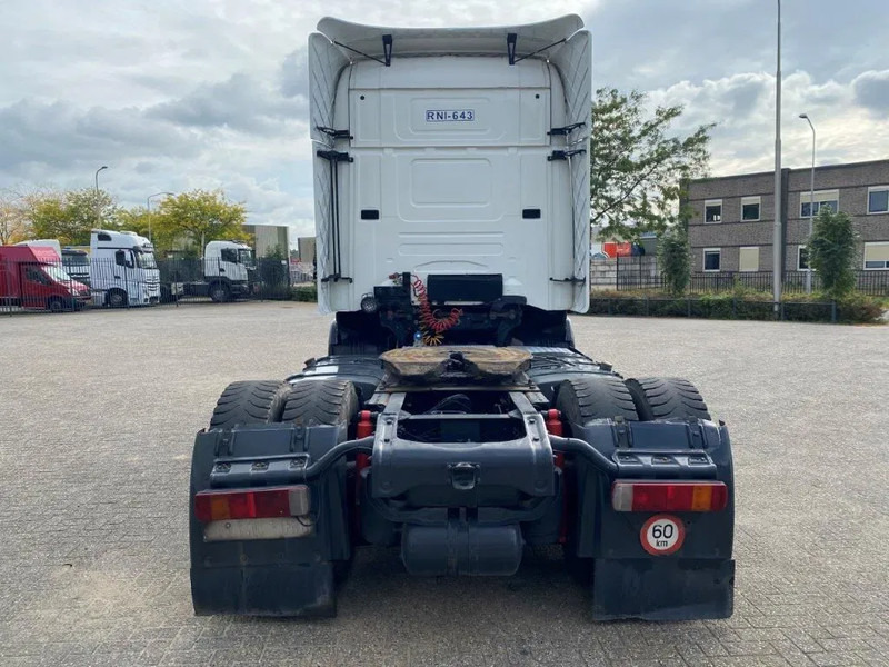 Scania 164-480 / RETARDER / TOPLINE / AUTOMATIC / EURO-3 / 2000 - Cabeza tractora: foto 4 Scania 164-480 / RETARDER / TOPLINE / AUTOMATIC / EURO-3 / 2000 - Cabeza tractora: foto 4