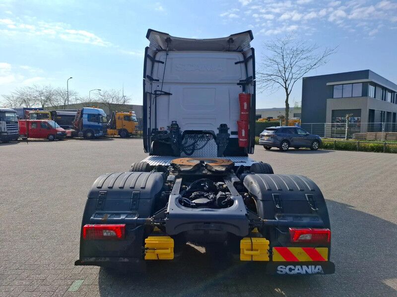Scania NGS G450 / LIFT+LENKACHSE / FULL-AIR / 626027 KM / NAVI / FRIDGE / LEATHER / AUTOMATIC / EURO-6 / 2020 - Cabeza tractora: foto 4 Scania NGS G450 / LIFT+LENKACHSE / FULL-AIR / 626027 KM / NAVI / FRIDGE / LEATHER / AUTOMATIC / EURO-6 / 2020 - Cabeza tractora: foto 4