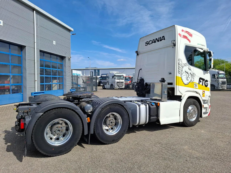 Scania NGS R650 V8 / 6X4 / RETARDER / 2X BIG AXLE / PARKCOOL / DOUBLE TANK / INLINER / FULL-AIR / ALCOA / LEATHER / NAVI / GEN2 V2 / EU - Cabeza tractora: foto 5 Scania NGS R650 V8 / 6X4 / RETARDER / 2X BIG AXLE / PARKCOOL / DOUBLE TANK / INLINER / FULL-AIR / ALCOA / LEATHER / NAVI / GEN2 V2 / EU - Cabeza tractora: foto 5
