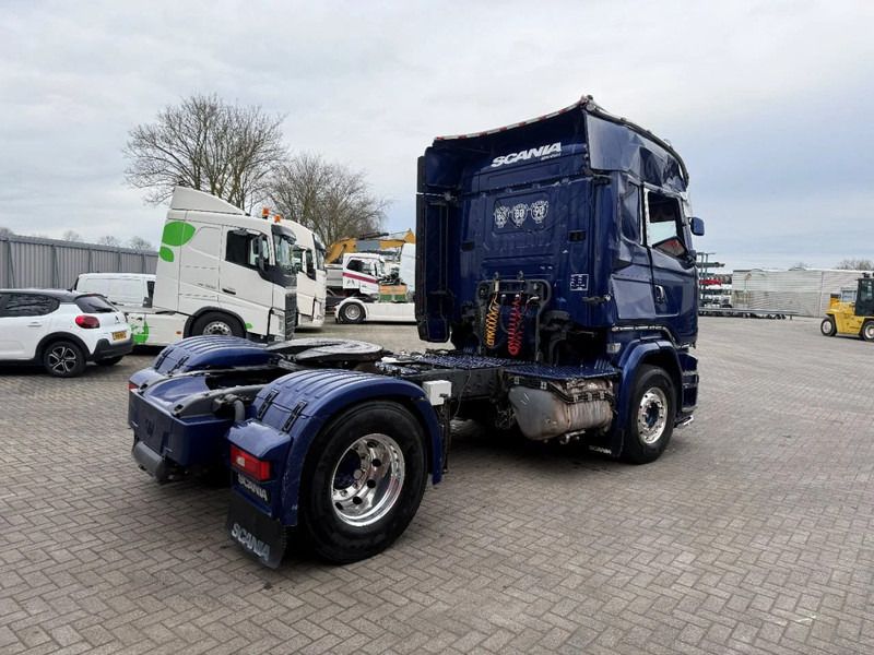 Scania R580 V8 / ENGINE RUNNING / RETARDER / ONLY:603459 KM / ALCOA / FRIDGE / LEATHER / FULL-AIR / AUTOMATIC / EURO-6 / 2017 - Cabeza tractora: foto 5 Scania R580 V8 / ENGINE RUNNING / RETARDER / ONLY:603459 KM / ALCOA / FRIDGE / LEATHER / FULL-AIR / AUTOMATIC / EURO-6 / 2017 - Cabeza tractora: foto 5
