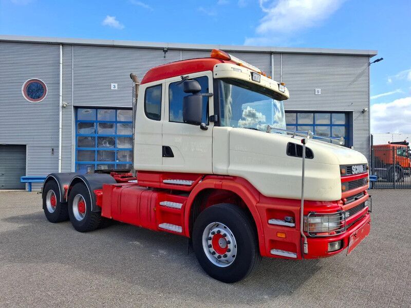 Scania T144-460 / 6X4 / RETARDER / 2XBIG AXLE / HYDRAULICS / FULL STEEL / DRUM BRAKES / ONLY:450014 KM / EURO-2 / 2001 - Cabeza tractora: foto 2 Scania T144-460 / 6X4 / RETARDER / 2XBIG AXLE / HYDRAULICS / FULL STEEL / DRUM BRAKES / ONLY:450014 KM / EURO-2 / 2001 - Cabeza tractora: foto 2