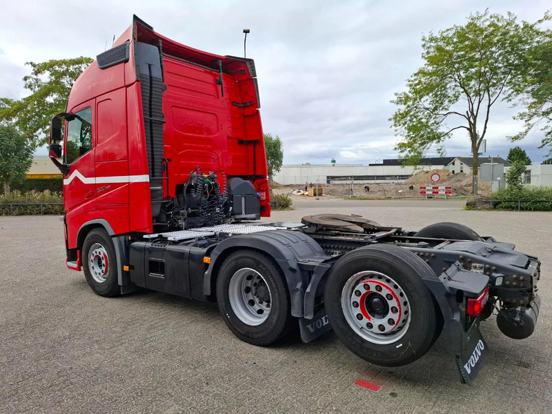 Volvo FH4-500 / VEB+ / ACC / LWDS / FULL-AIR / LIFT AXLE / 705064 KM / FRIDGE / AUTOMATIC / EURO-6 / 2018 - Cabeza tractora: foto 3 Volvo FH4-500 / VEB+ / ACC / LWDS / FULL-AIR / LIFT AXLE / 705064 KM / FRIDGE / AUTOMATIC / EURO-6 / 2018 - Cabeza tractora: foto 3