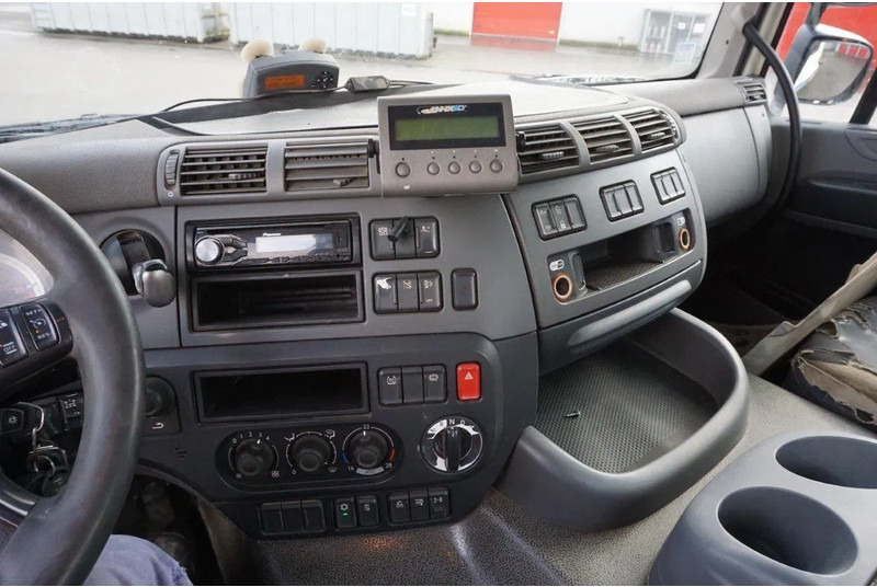 Multibasculante camión DAF CF410 / ENGINE RUNNING / DEB / ACC / LWDS / HOOK 18TON / LIFT AXLE / ONLY:375782 KM / AIRCO / AUTOMATIC / EURO-6 / 2016: foto 17