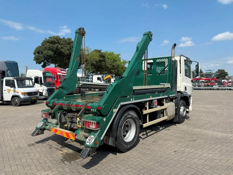 DAF CF410 / ENGINE RUNNING / ONLY:74525 KM / HYVA SKIPLOADER 3250 KG / AIRCO / AUTOMATIC / EURO-6 / 2020 - Portacontenedor de cadenas camión: foto 5 DAF CF410 / ENGINE RUNNING / ONLY:74525 KM / HYVA SKIPLOADER 3250 KG / AIRCO / AUTOMATIC / EURO-6 / 2020 - Portacontenedor de cadenas camión: foto 5