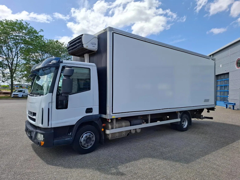 Iveco EuroCargo 120 / COOL TRUCK / CARRIER XARIOS 600 / PLATFORM 2000KG / ONLY:340634 KM / AIRCO / MANUAL / EURO-6 / 2014 - Isotérmico camión: foto 1 Iveco EuroCargo 120 / COOL TRUCK / CARRIER XARIOS 600 / PLATFORM 2000KG / ONLY:340634 KM / AIRCO / MANUAL / EURO-6 / 2014 - Isotérmico camión: foto 1