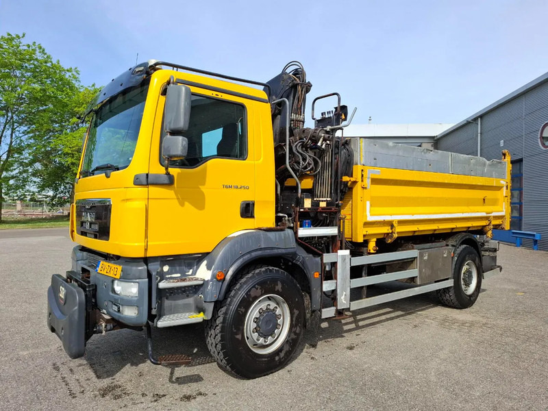MAN TGM 18.250 / 4X4 / NL TRUCK / TUV:30-04-2026 / 118783 KM / HMF 1110 K2 / ROTATOR / GOOD TYRES / FULL-STEEL / DRUM BRAKES / MANUA - Volquete camión, Camión grúa: foto 3 MAN TGM 18.250 / 4X4 / NL TRUCK / TUV:30-04-2026 / 118783 KM / HMF 1110 K2 / ROTATOR / GOOD TYRES / FULL-STEEL / DRUM BRAKES / MANUA - Volquete camión, Camión grúa: foto 3