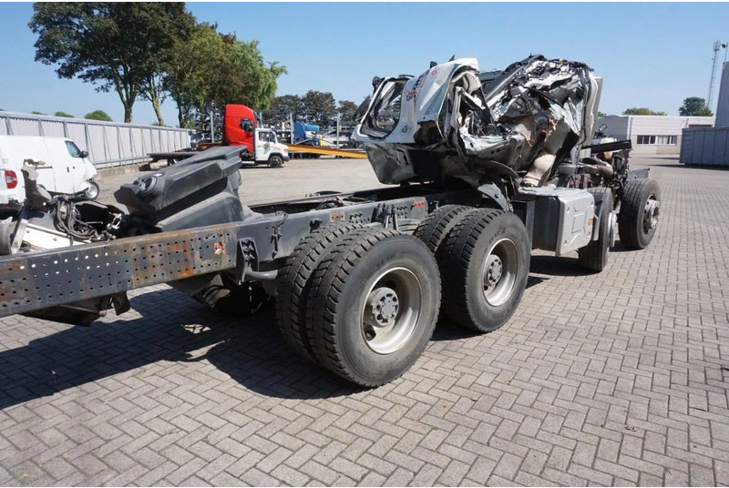 Renault C460 / 8X4 / BIG AXLE / FULL STEEL / 2 X LENKACHSE / EURO-6 / 2022 - Chasis camión: foto 4 Renault C460 / 8X4 / BIG AXLE / FULL STEEL / 2 X LENKACHSE / EURO-6 / 2022 - Chasis camión: foto 4