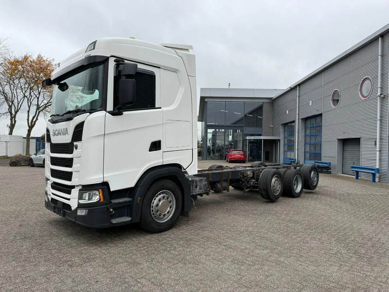 Scania NGS S500 / 8X2 / RETARDER / 2X LIFT+LENKACHSE / FULL-AIR / LWDS / LEATHER / FRIDGE / AUTOMATIC / EURO-6 / 2018 - Chasis camión: foto 1 Scania NGS S500 / 8X2 / RETARDER / 2X LIFT+LENKACHSE / FULL-AIR / LWDS / LEATHER / FRIDGE / AUTOMATIC / EURO-6 / 2018 - Chasis camión: foto 1