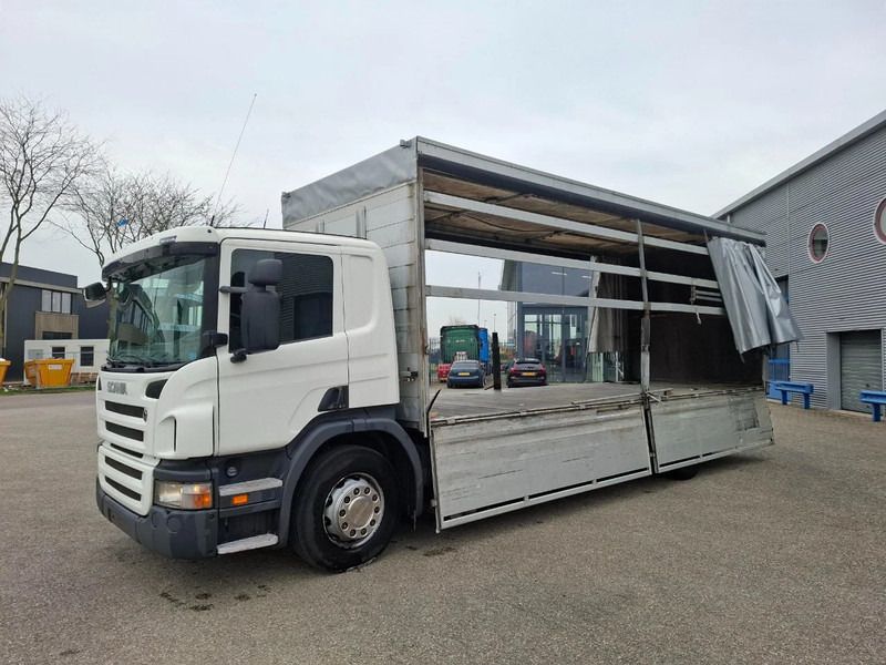 Scania P230 / ONLY:414663 KM / 2SIDE OPEN / FULL-AIR / MANUAL / EURO-5 / 2010 - Camión lona: foto 2 Scania P230 / ONLY:414663 KM / 2SIDE OPEN / FULL-AIR / MANUAL / EURO-5 / 2010 - Camión lona: foto 2