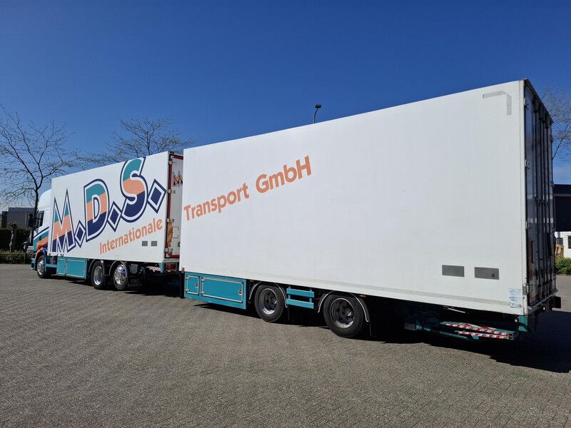 Scania R450 / RETARDER / ISOLATED GERMAN FLOWER COMBI / THROUGH-LOADING SYSTEM/ 2XPLATFORM 2TON / LIFT+LENKACHSE / PARKAIRCO / LWDS / E - Frigorífico camión: foto 3 Scania R450 / RETARDER / ISOLATED GERMAN FLOWER COMBI / THROUGH-LOADING SYSTEM/ 2XPLATFORM 2TON / LIFT+LENKACHSE / PARKAIRCO / LWDS / E - Frigorífico camión: foto 3