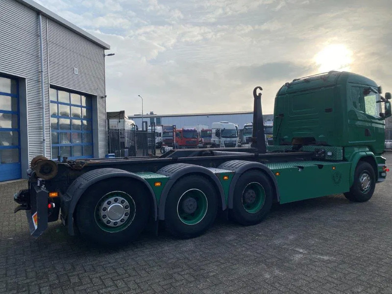 Scania R520 V8 / 8X4 / BIG AXLE / AJK HOOKLIFT 30TON / LIFT+LENKACHSE / NAVI / LEATHER / FULL-AIR / AUTOMATIC / EURO-6 / 2015 - Multibasculante camión: foto 5 Scania R520 V8 / 8X4 / BIG AXLE / AJK HOOKLIFT 30TON / LIFT+LENKACHSE / NAVI / LEATHER / FULL-AIR / AUTOMATIC / EURO-6 / 2015 - Multibasculante camión: foto 5