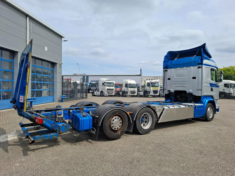 Scania R580 V8 / RETARDER / LIFT+LENKACHSE / FULL-AIR / PLATFORM 2000 KG / LEATHER / AIRCO / AUTOMATIC / EURO-6 / 2015 - Chasis camión: foto 5 Scania R580 V8 / RETARDER / LIFT+LENKACHSE / FULL-AIR / PLATFORM 2000 KG / LEATHER / AIRCO / AUTOMATIC / EURO-6 / 2015 - Chasis camión: foto 5