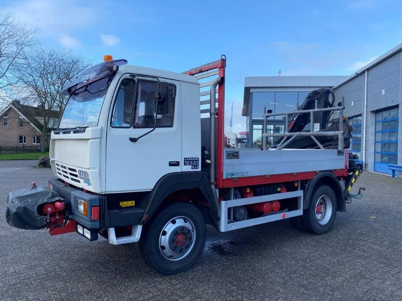 Steyr LÄRMARM 12S23 / 4X4 / CRANE HIAB 092 / WINCH / ONLY: 117406KM / TOP CONDITION / BIG AXLE / FULL STEEL+DRUM BRAKES / MANUAL / EUR - Camión grúa: foto 2 Steyr LÄRMARM 12S23 / 4X4 / CRANE HIAB 092 / WINCH / ONLY: 117406KM / TOP CONDITION / BIG AXLE / FULL STEEL+DRUM BRAKES / MANUAL / EUR - Camión grúa: foto 2