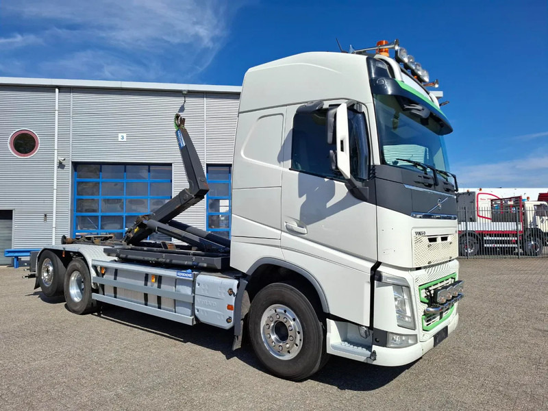 Volvo FH4-500 / VEB+ / HOOK 22 TON / LIFT+LENKACHSE / TUV:02-02-2026 / FULL-AIR / LWDS / NAVI / ALCOA / AUTOMATIC / EURO-6 / 2017 - Multibasculante camión: foto 4 Volvo FH4-500 / VEB+ / HOOK 22 TON / LIFT+LENKACHSE / TUV:02-02-2026 / FULL-AIR / LWDS / NAVI / ALCOA / AUTOMATIC / EURO-6 / 2017 - Multibasculante camión: foto 4