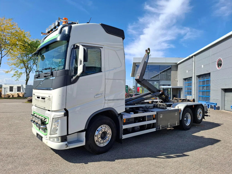 Volvo FH4-500 / VEB+ / HOOK 22 TON / LIFT+LENKACHSE / TUV:02-02-2026 / FULL-AIR / LWDS / NAVI / ALCOA / AUTOMATIC / EURO-6 / 2017 - Multibasculante camión: foto 2 Volvo FH4-500 / VEB+ / HOOK 22 TON / LIFT+LENKACHSE / TUV:02-02-2026 / FULL-AIR / LWDS / NAVI / ALCOA / AUTOMATIC / EURO-6 / 2017 - Multibasculante camión: foto 2