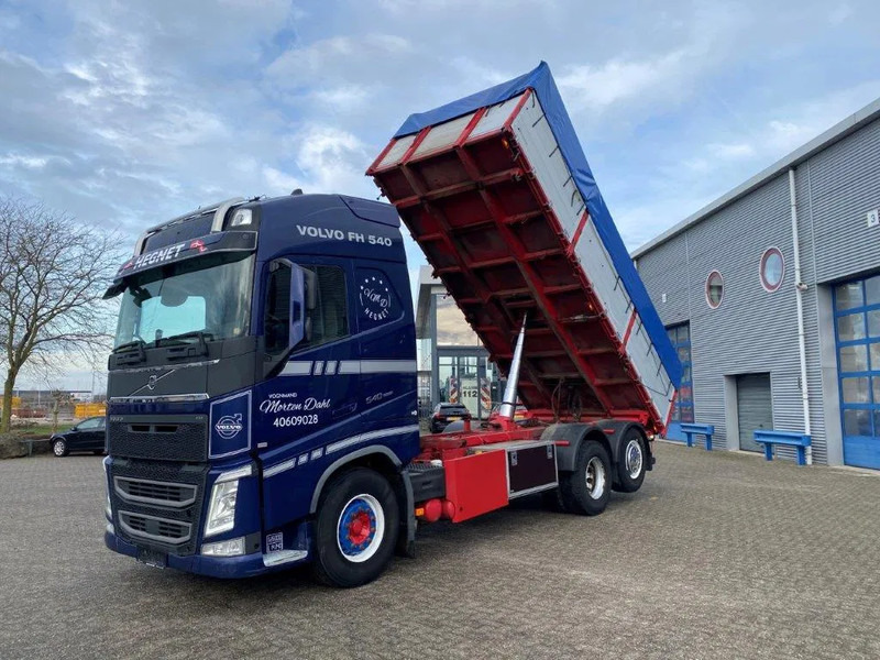 Volvo FH4-540 / VEB+ / ACC / LWDS / 3SIDE TIPPER / DYNAMIC STEERING / LEATHER / FULL-AIR / AUTOMATIC / EURO-6 / 2017 - Volquete camión: foto 1 Volvo FH4-540 / VEB+ / ACC / LWDS / 3SIDE TIPPER / DYNAMIC STEERING / LEATHER / FULL-AIR / AUTOMATIC / EURO-6 / 2017 - Volquete camión: foto 1