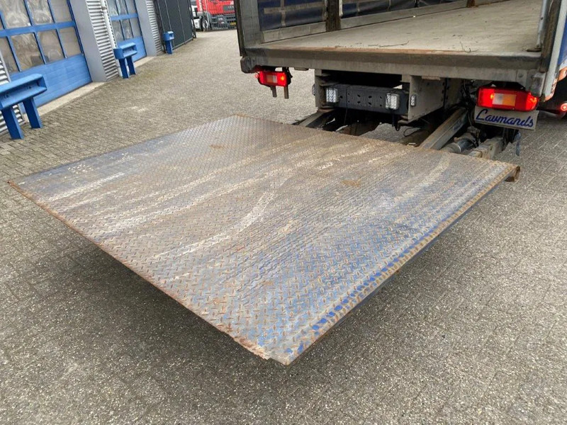 Leasing financiero de Volvo FM11-330 / LOW KM'S:472120 KM / LWDS / FULL-AIR / NAVI / CURTAIN SAILS / PLATFORM 2500KG / AUTOMATIC / EURO-6 / 2016 leasing Volvo FM11-330 / LOW KM'S:472120 KM / LWDS / FULL-AIR / NAVI / CURTAIN SAILS / PLATFORM 2500KG / AUTOMATIC / EURO-6 / 2016: foto 10