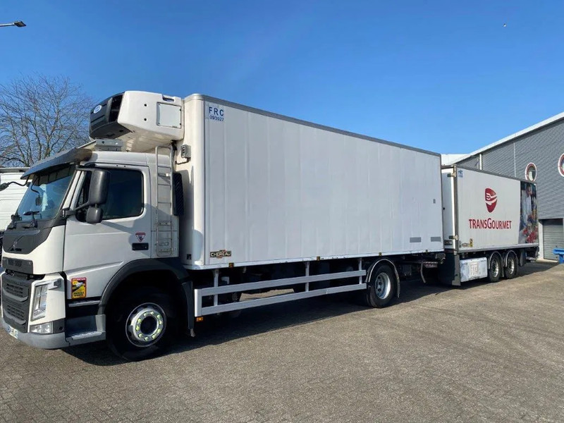 Volvo FM4-420 / COMPLETE COOL+FREEZE COMBI / CHEREAU / THROUGH-LOADING SYSTEM / 2XPLATFORM DHOLLANDIA / FREEZING LOCK / AUTOMATIC / EU - Frigorífico camión: foto 1 Volvo FM4-420 / COMPLETE COOL+FREEZE COMBI / CHEREAU / THROUGH-LOADING SYSTEM / 2XPLATFORM DHOLLANDIA / FREEZING LOCK / AUTOMATIC / EU - Frigorífico camión: foto 1