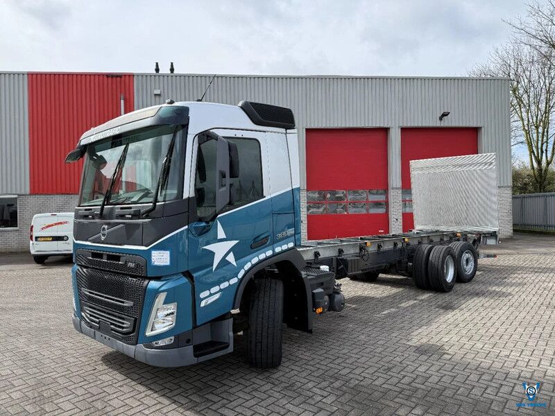 Volvo FM5-380 / VEB / !!ONLY:77460 KM!! / LIFT+LENKACHSE / DAS / LWDS / AUTOMATIC / EURO-6 / 2024 - Chasis camión: foto 1 Volvo FM5-380 / VEB / !!ONLY:77460 KM!! / LIFT+LENKACHSE / DAS / LWDS / AUTOMATIC / EURO-6 / 2024 - Chasis camión: foto 1