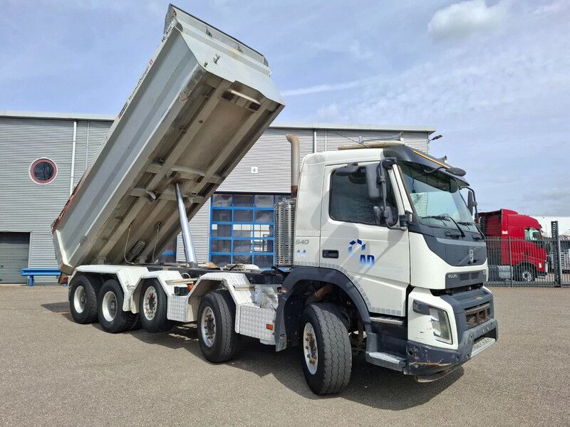 Volvo FMX4-540 / 10X4 / RETARDER / 2XBIG AXLE / FULL-STEEL / SNIP / 652184 KM / 3XLENKACHSE / AUTOMATIC / EURO-6 / 2015 - Volquete camión: foto 3 Volvo FMX4-540 / 10X4 / RETARDER / 2XBIG AXLE / FULL-STEEL / SNIP / 652184 KM / 3XLENKACHSE / AUTOMATIC / EURO-6 / 2015 - Volquete camión: foto 3