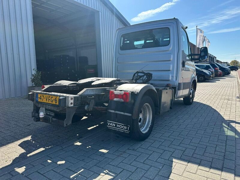 Iveco Daily 35C180 BE Trekker 10 Ton automaat 7.890 Kg trekgewicht N1 - Cabeza tractora: foto 3 Iveco Daily 35C180 BE Trekker 10 Ton automaat 7.890 Kg trekgewicht N1 - Cabeza tractora: foto 3