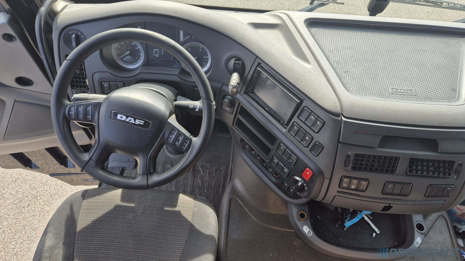 DAF XF 460 FT LOW DECK SC EURO 6 - Cabeza tractora: foto 4 DAF XF 460 FT LOW DECK SC EURO 6 - Cabeza tractora: foto 4