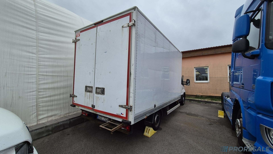 IVECO DAILY 35S16 skříň - 8 palet - Furgoneta: foto 4 IVECO DAILY 35S16 skříň - 8 palet - Furgoneta: foto 4