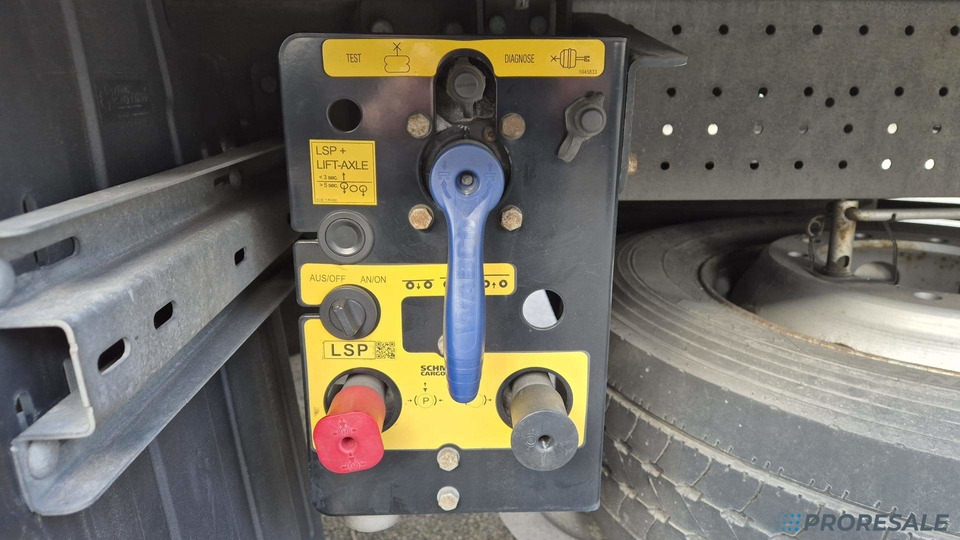 Frigorífico semirremolque SCHMITZ CARGOBULL SKO 24/L - 13.4 FP60 COOL - mrazírenský - MULTITEMP + dvojitá podlaha + dělící stěna + agregát THERMO KING SLXi SPECTRUM: foto 8 Frigorífico semirremolque SCHMITZ CARGOBULL SKO 24/L - 13.4 FP60 COOL - mrazírenský - MULTITEMP + dvojitá podlaha + dělící stěna + agregát THERMO KING SLXi SPECTRUM: foto 8