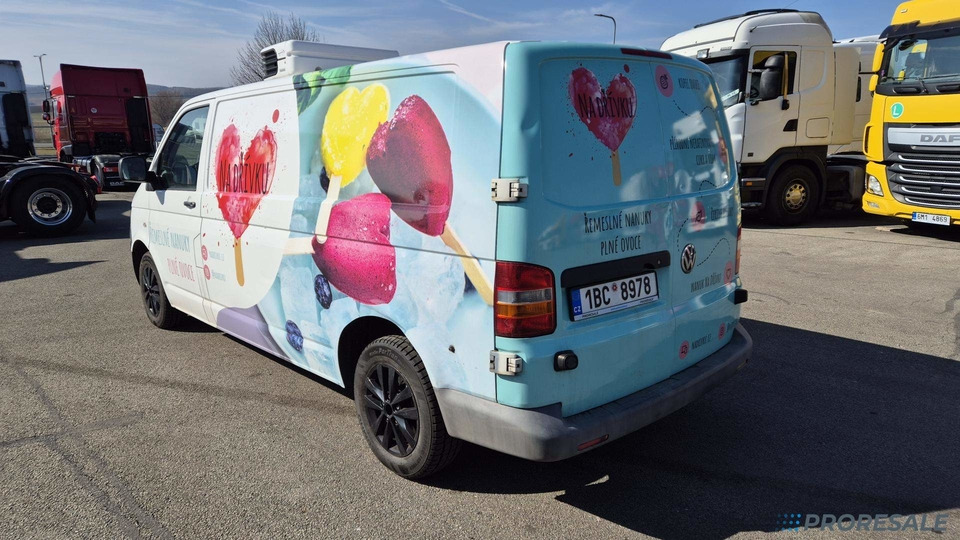 VOLKSWAGEN TRANSPORTER 2.5 TDi - nová mrazírenská vestavba + CARRIER XARIOS 230/12 V - vadný motor - Frigorífico furgoneta: foto 4 VOLKSWAGEN TRANSPORTER 2.5 TDi - nová mrazírenská vestavba + CARRIER XARIOS 230/12 V - vadný motor - Frigorífico furgoneta: foto 4