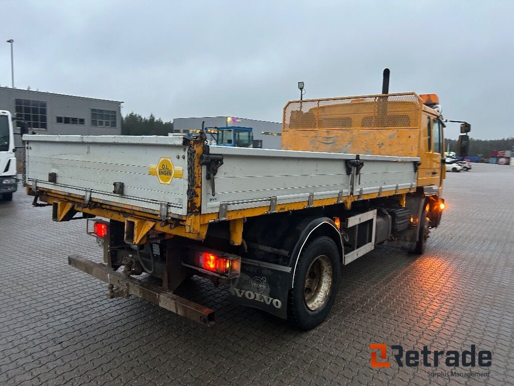 2001 Lastebil 3 veis tipp VOLVO FL 250 EU-Godkjent - Volquete camión: foto 4 2001 Lastebil 3 veis tipp VOLVO FL 250 EU-Godkjent - Volquete camión: foto 4