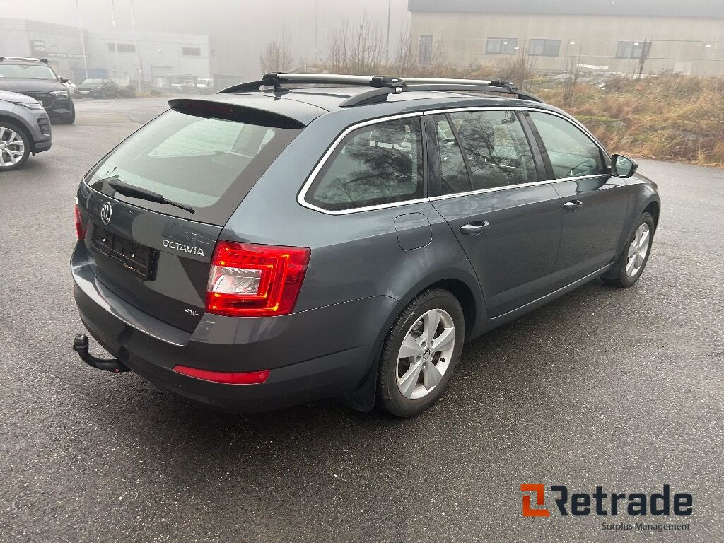 2016 Personbil SKODA OCTAVIA 1.8 TSI 180 hk 4x4 Style 6DSG EU-Godkjent - Coche: foto 4 2016 Personbil SKODA OCTAVIA 1.8 TSI 180 hk 4x4 Style 6DSG EU-Godkjent - Coche: foto 4