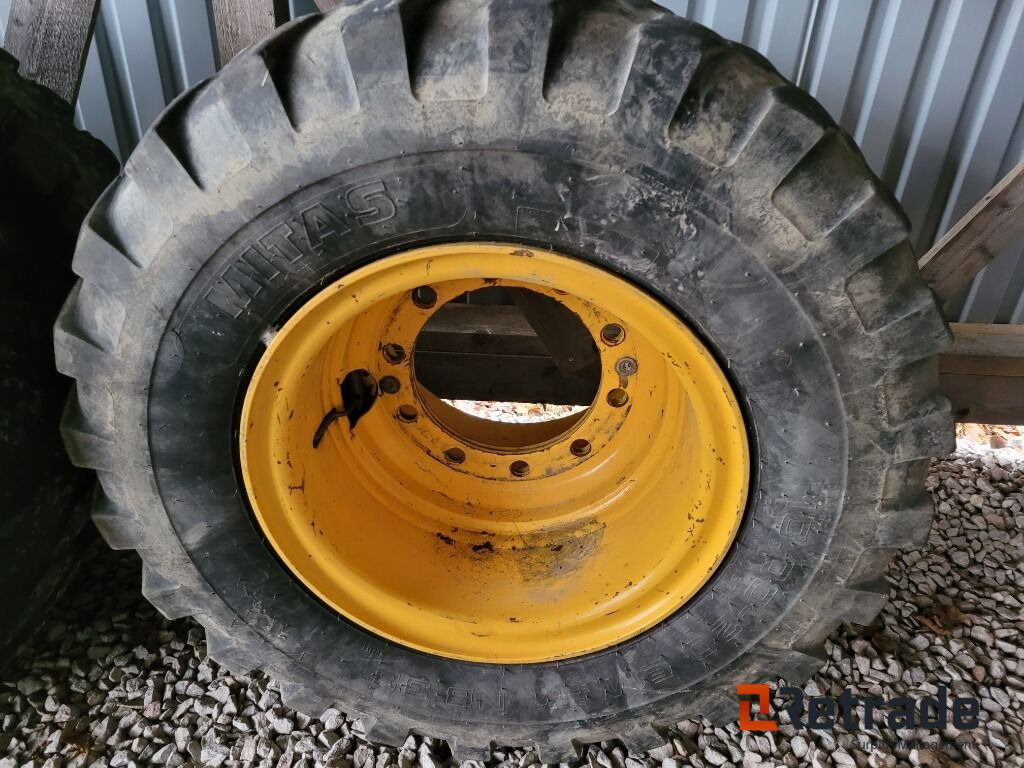 8 st däck på fälg till Volvo Grävmaskin 10,00-20 - Rueda completa para Excavadora: foto 3 8 st däck på fälg till Volvo Grävmaskin 10,00-20 - Rueda completa para Excavadora: foto 3