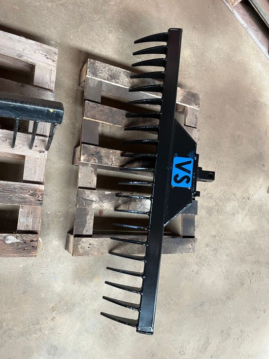 Afretter Rive for Minigraver / Leveler Rive for Mini Excavator - Herramienta/ Equipo: foto 2 Afretter Rive for Minigraver / Leveler Rive for Mini Excavator - Herramienta/ Equipo: foto 2