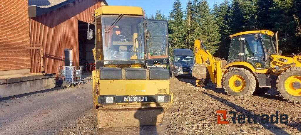 Caterpillar CB 434B Valsetog - Apisonadora de asfalto: foto 3 Caterpillar CB 434B Valsetog - Apisonadora de asfalto: foto 3
