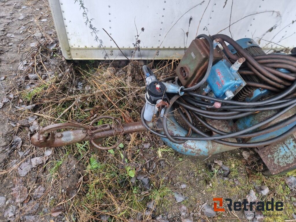 Diverse utstyr Kompressor på hjul med drag montering - Compresor de aire: foto 2 Diverse utstyr Kompressor på hjul med drag montering - Compresor de aire: foto 2