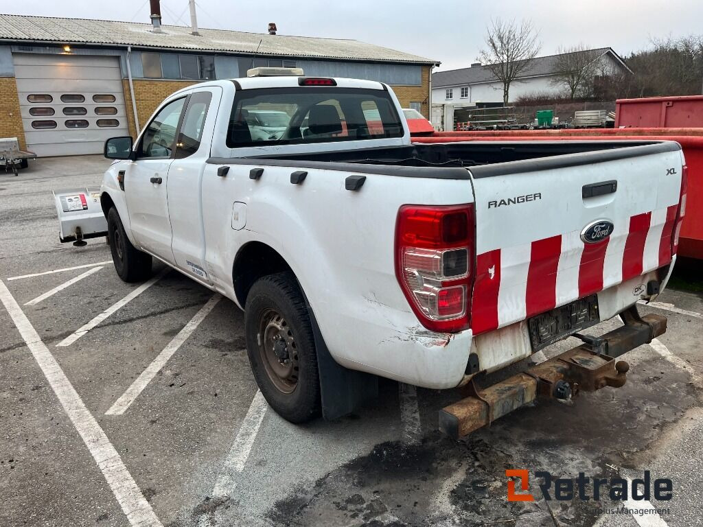 Ford Ranger 2.2 Tdci Rab Cab 4x4 Manuel med sneplov - Coche: foto 1 Ford Ranger 2.2 Tdci Rab Cab 4x4 Manuel med sneplov - Coche: foto 1