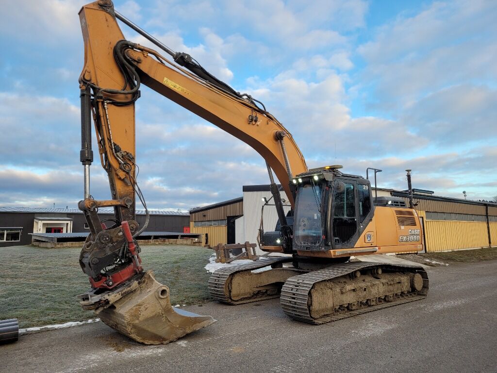 Grävmaskin Case CX300D Full GPS Rotator mängder av redskap - Excavadora de cadenas: foto 1 Grävmaskin Case CX300D Full GPS Rotator mängder av redskap - Excavadora de cadenas: foto 1